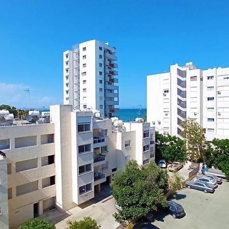 5 Min To The Beach Holiday Shared Apartment Incl Netflix - Private Room In 3 Bdr Apt Larnaca Exteriör bild